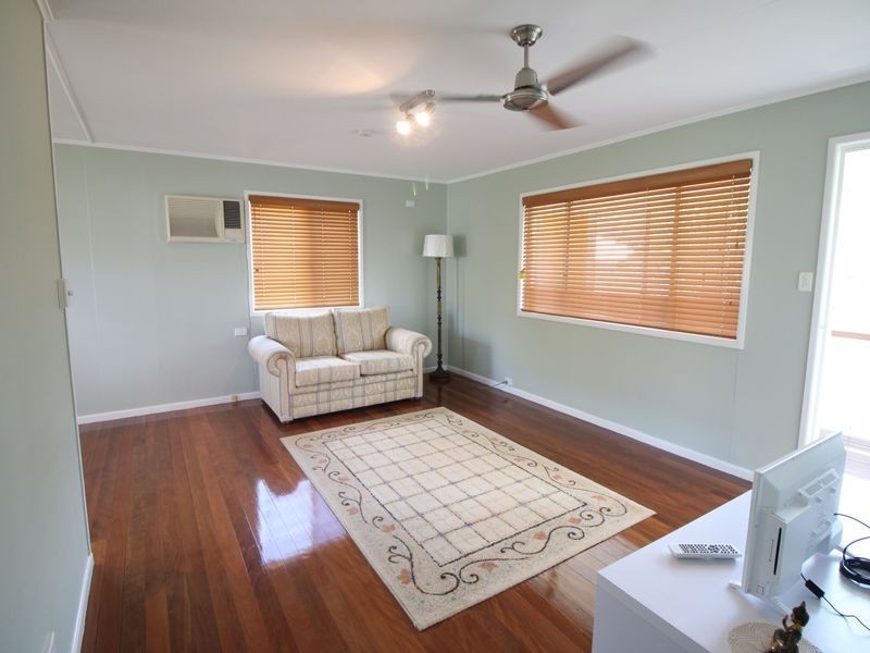 26 Short Street, Esk QLD 4312