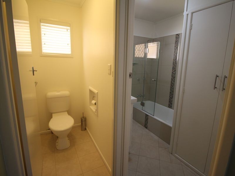 26 Short Street, Esk QLD 4312