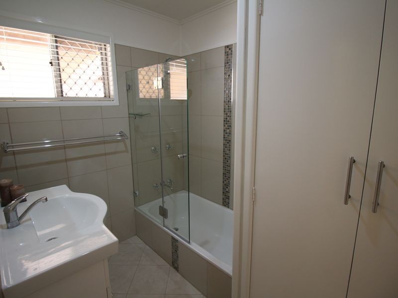 26 Short Street, Esk QLD 4312