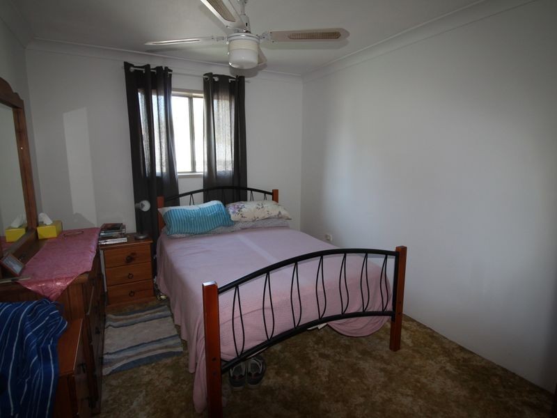 32 Down Street, Esk QLD 4312
