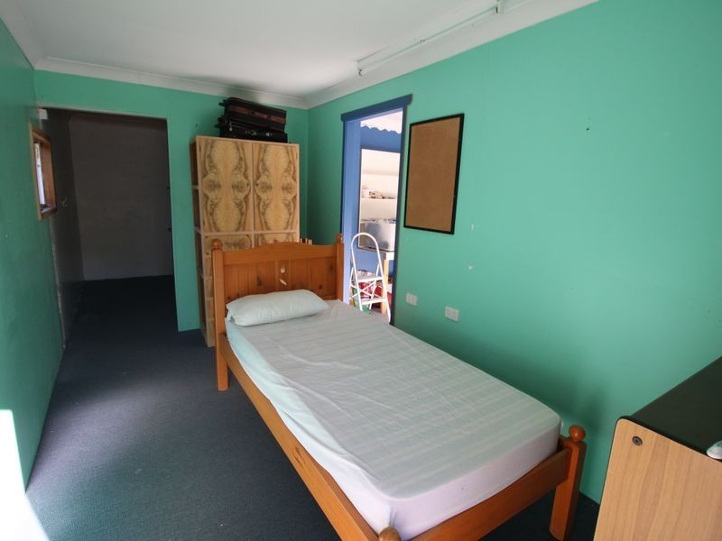 32 Down Street, Esk QLD 4312