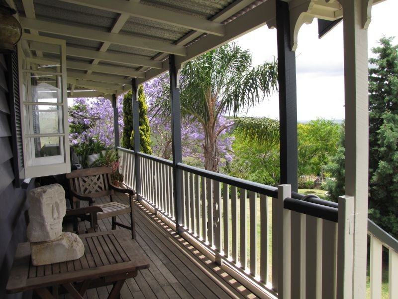 215 Wolffs Lane, Toogoolawah QLD 4313