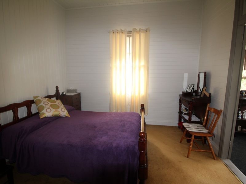 7 Mary Street, Esk QLD 4312