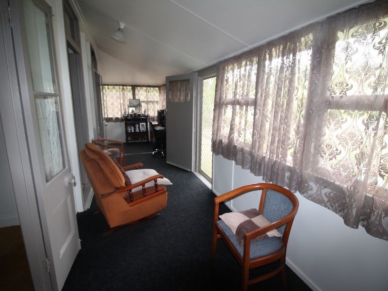 7 Mary Street, Esk QLD 4312