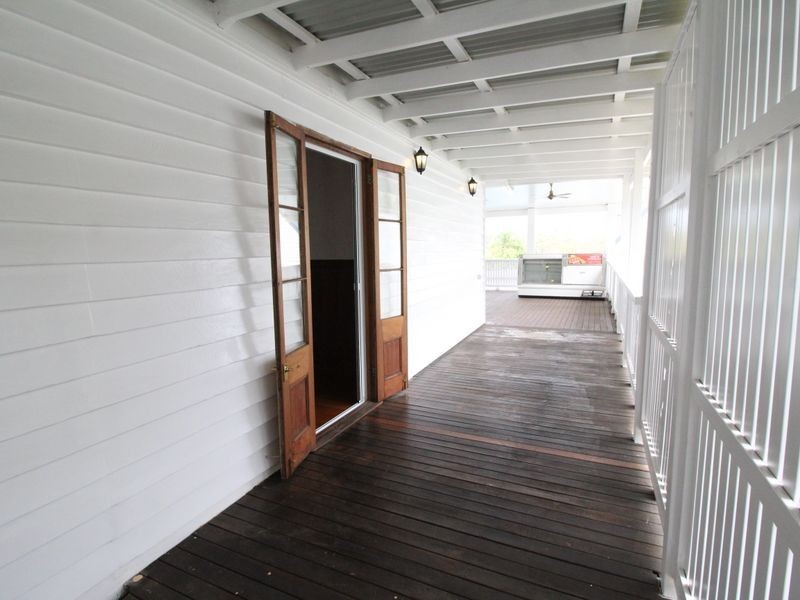 5 First Avenue, Somerset Dam QLD 4312