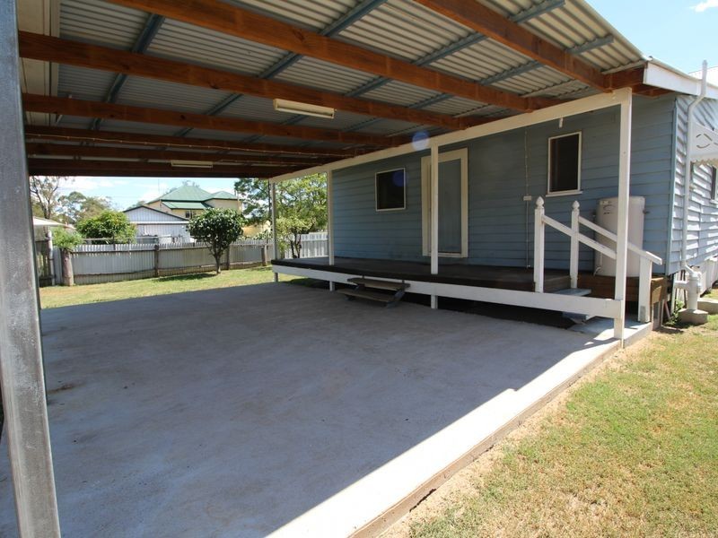 60 Charles Street, Toogoolawah QLD 4313