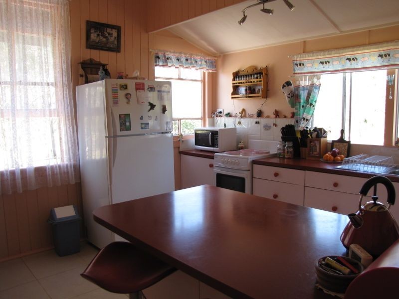 5 Vineyard Road, Coominya QLD 4311