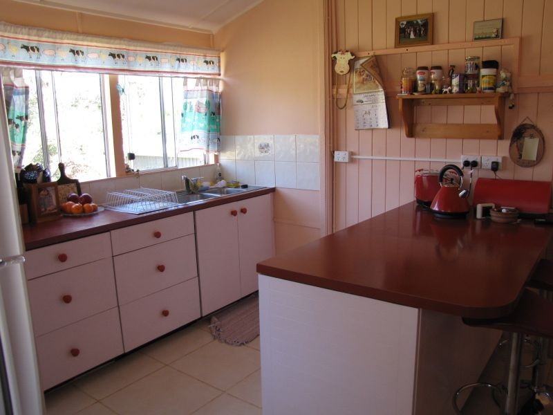 5 Vineyard Road, Coominya QLD 4311