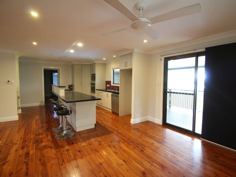 142 Lockyer View Road, Wivenhoe Pocket QLD 4306