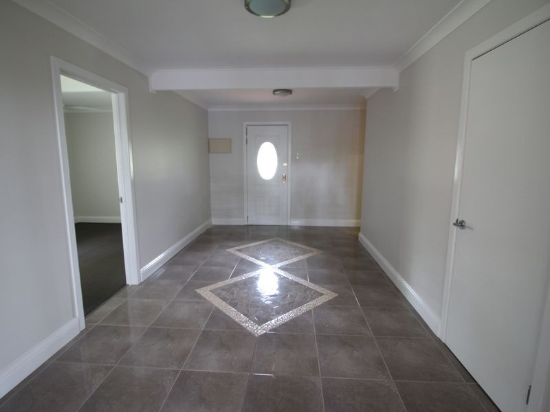 142 Lockyer View Road, Wivenhoe Pocket QLD 4306