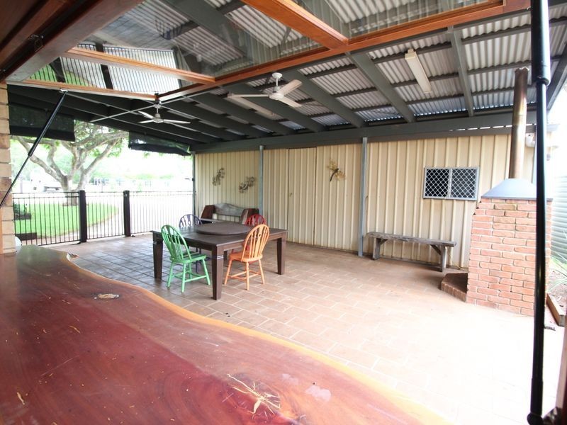142 Lockyer View Road, Wivenhoe Pocket QLD 4306
