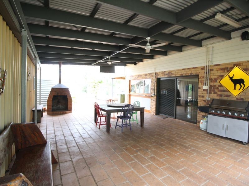 142 Lockyer View Road, Wivenhoe Pocket QLD 4306