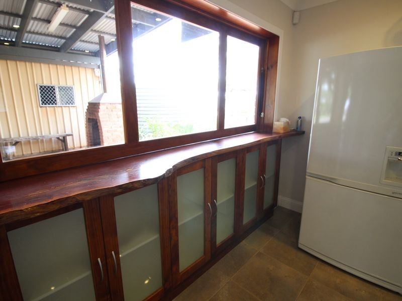 142 Lockyer View Road, Wivenhoe Pocket QLD 4306