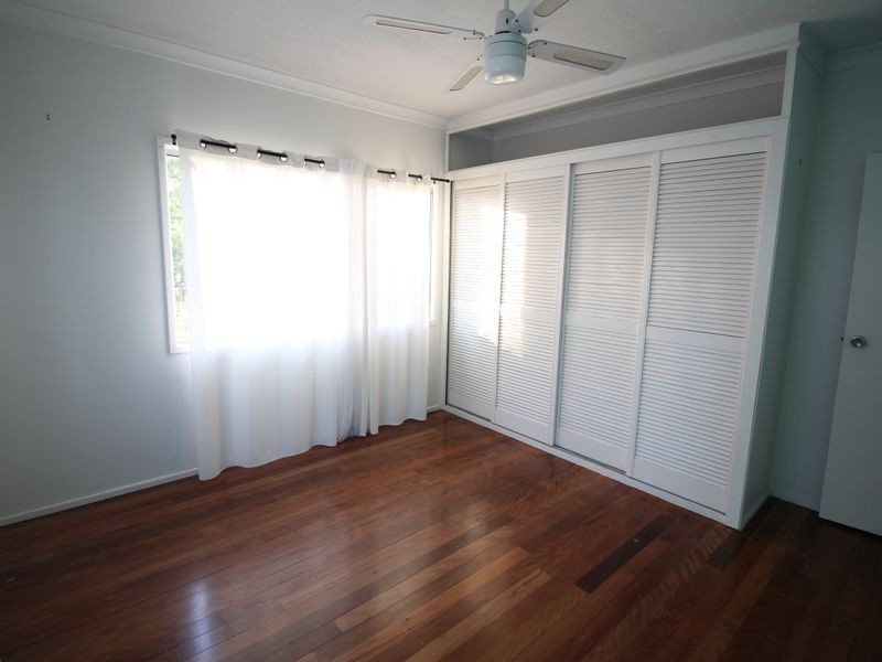 17 Mary Street, Toogoolawah QLD 4313