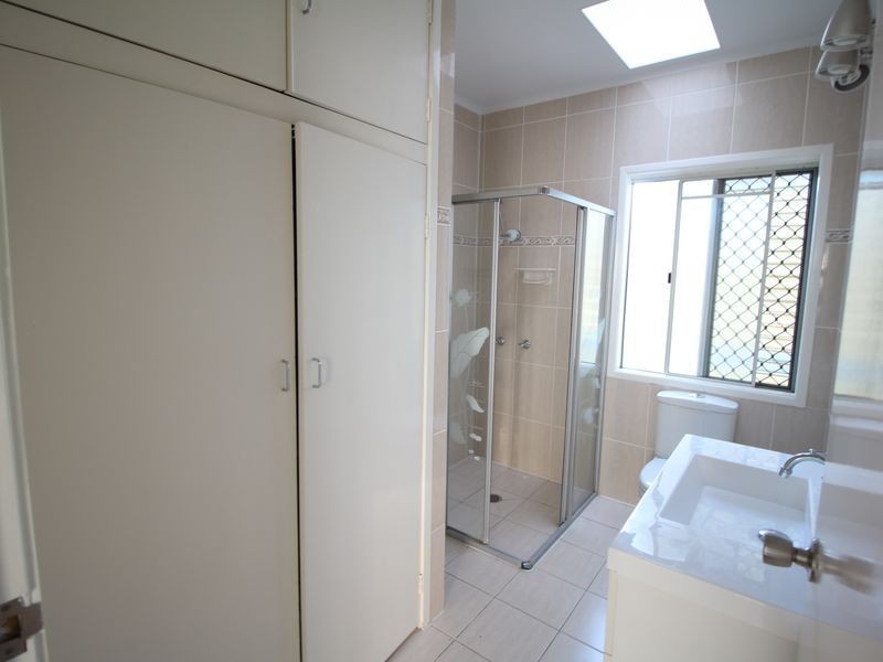 17 Mary Street, Toogoolawah QLD 4313