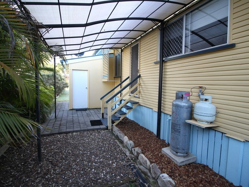 17 Mary Street, Toogoolawah QLD 4313