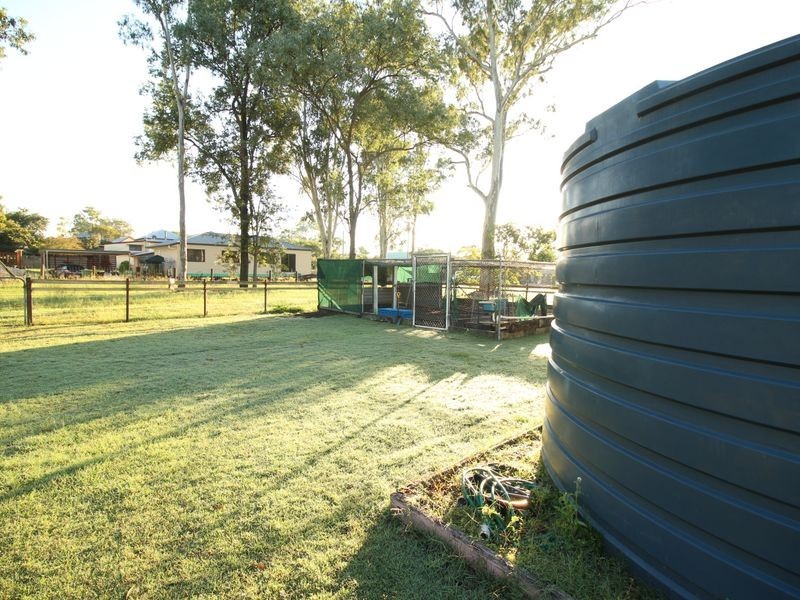 17 Mary Street, Toogoolawah QLD 4313