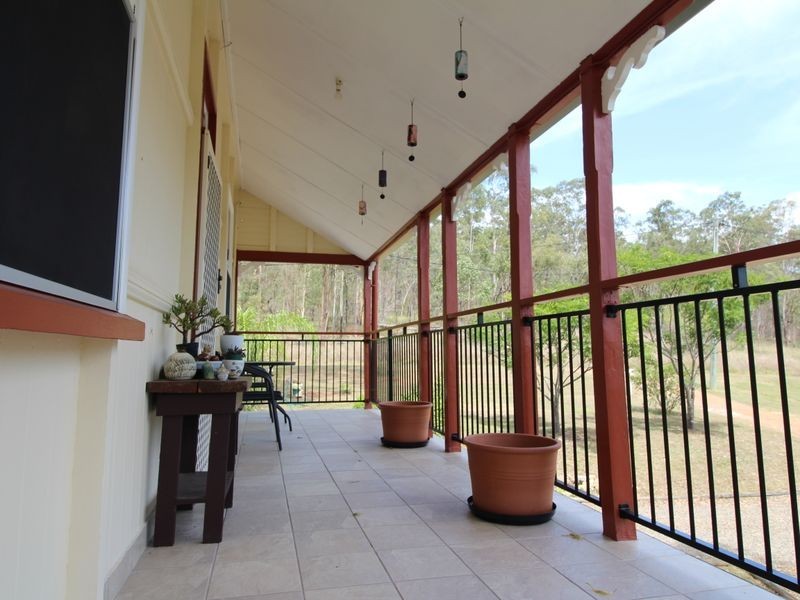 9 East Street, Esk QLD 4312