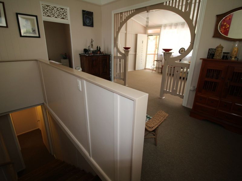 9 East Street, Esk QLD 4312