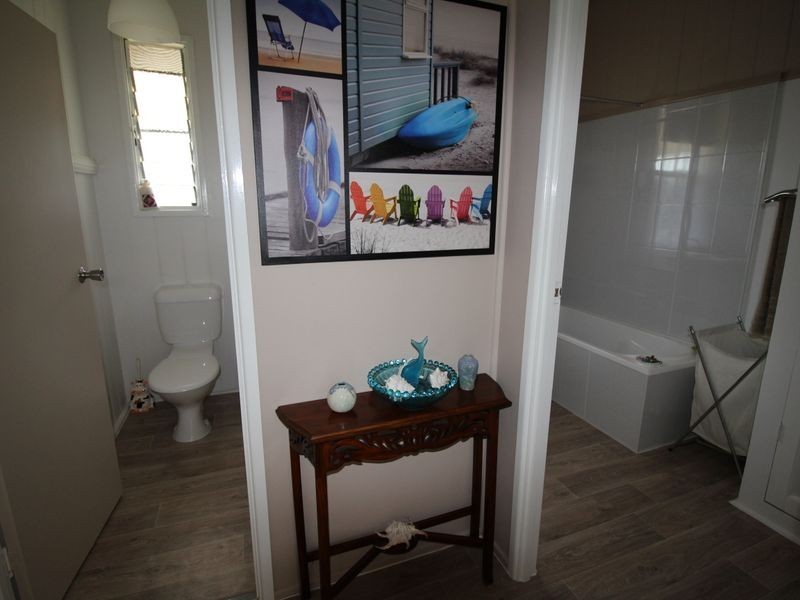 9 East Street, Esk QLD 4312