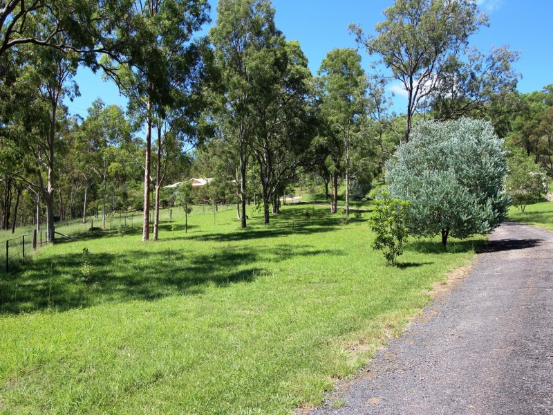 1555 Esk Crows Nest Road, Biarra QLD 4313