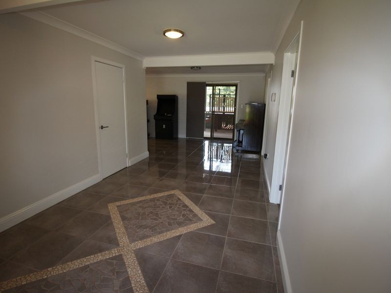 142 Lockyer View Road, Wivenhoe Pocket QLD 4306