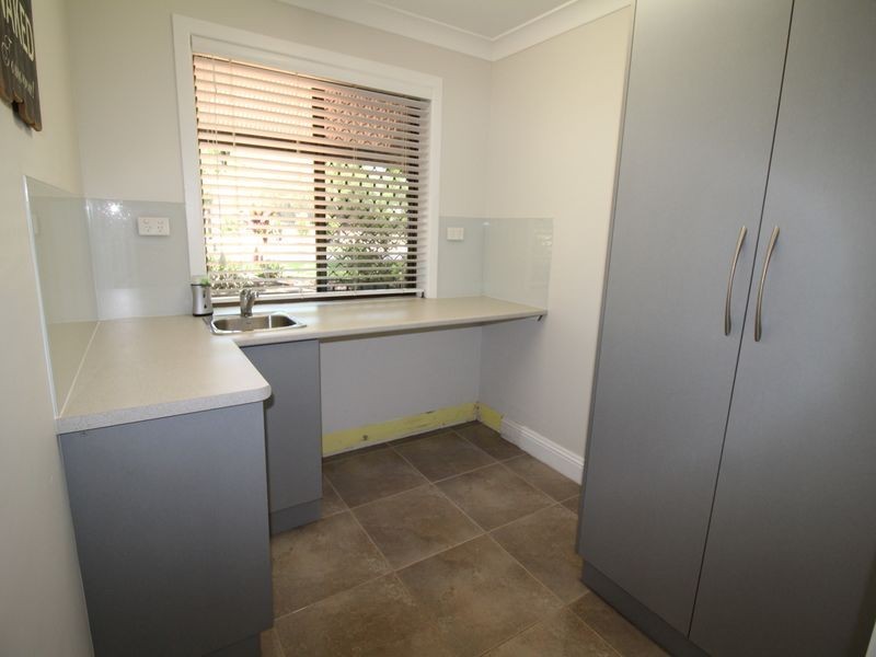 142 Lockyer View Road, Wivenhoe Pocket QLD 4306