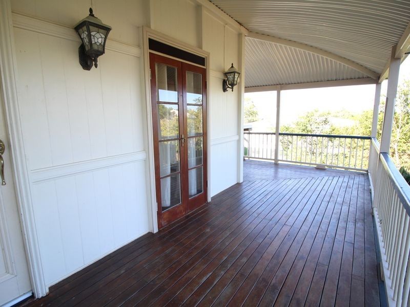 43 Bellambi Street, Toogoolawah QLD 4313