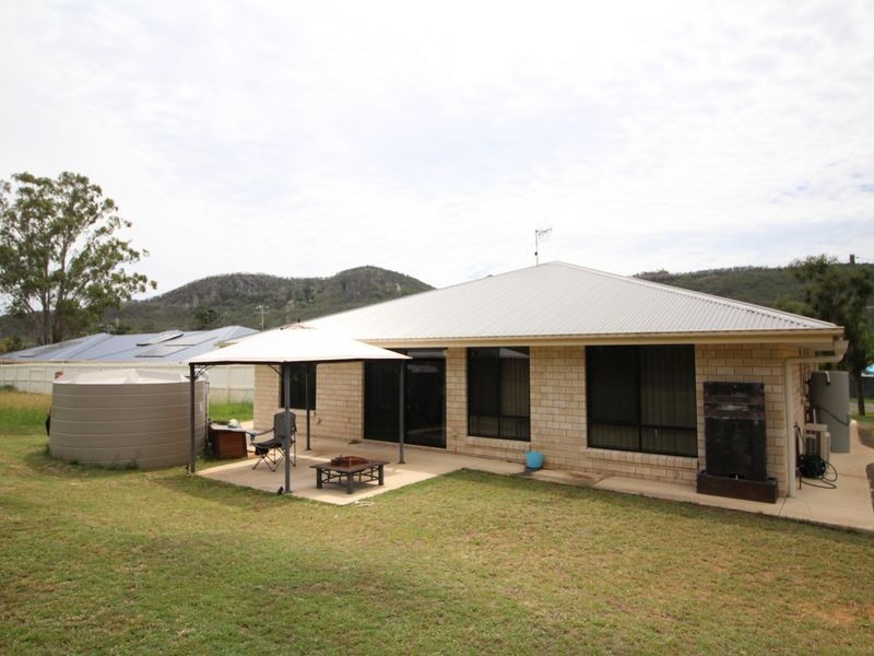 27 Edward Street, Esk QLD 4312