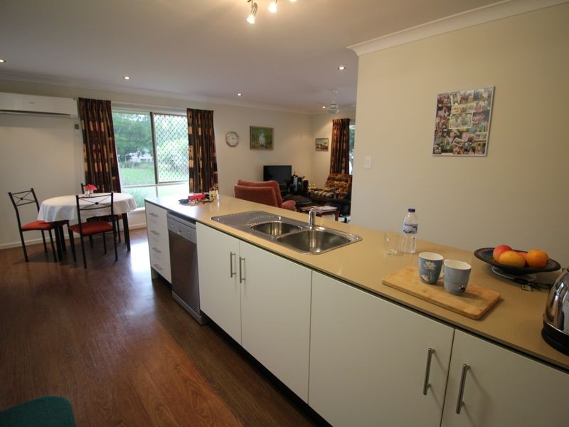 33 Middle Street, Esk QLD 4312