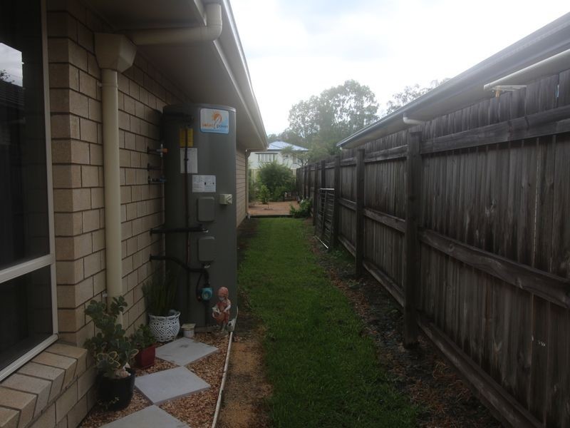 33 Middle Street, Esk QLD 4312