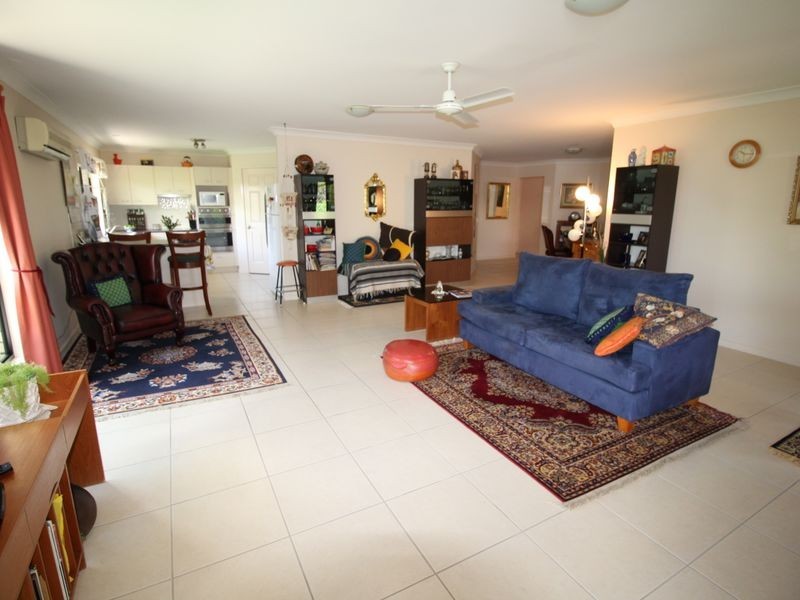 79 Middle Street, Esk QLD 4312