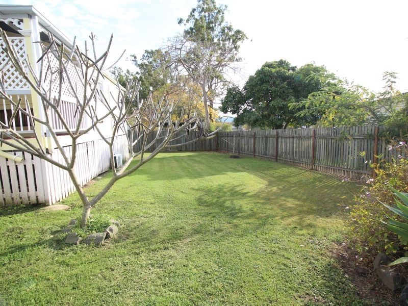 29 Bellambi Street, Toogoolawah QLD 4313