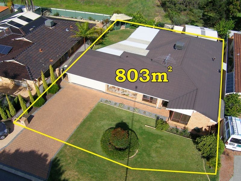 5 Meyer Court, Woodvale WA 6026