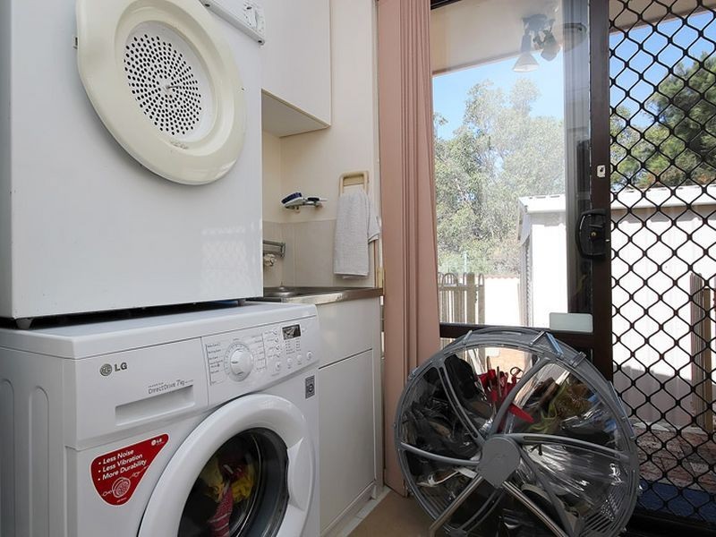 5 Meyer Court, Woodvale WA 6026