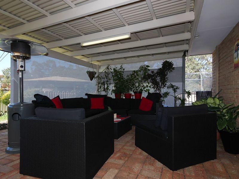 5 Meyer Court, Woodvale WA 6026