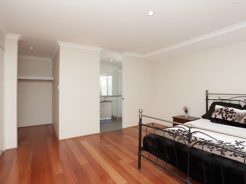 6 Milan Avenue, Wanneroo WA 6065