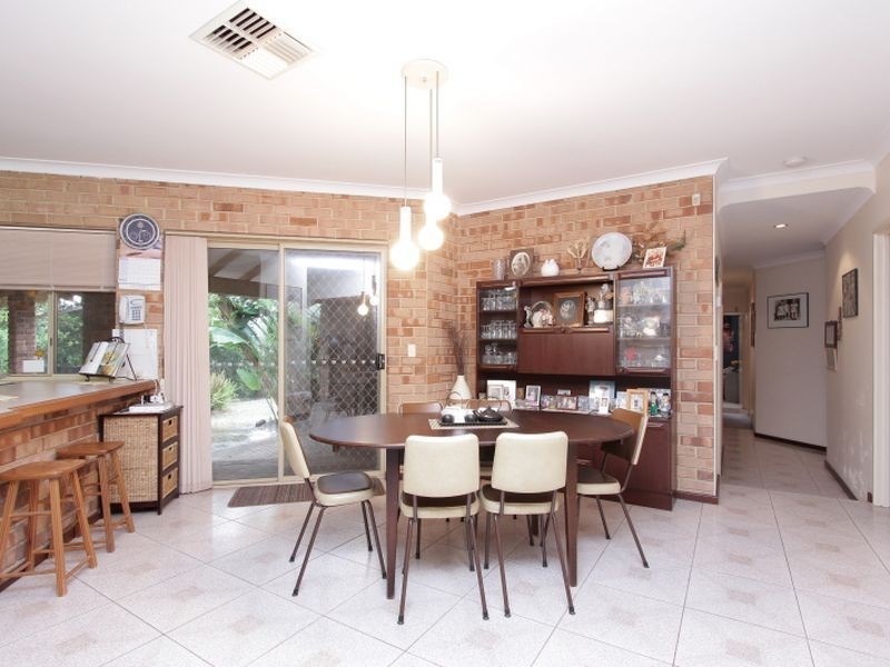 26 Winsor Road, Kalamunda WA 6076