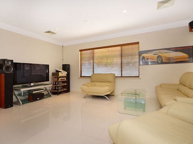 90 The Broadview, Landsdale WA 6065