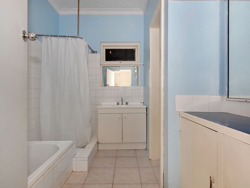 18 Richards Road, High Wycombe WA 6057