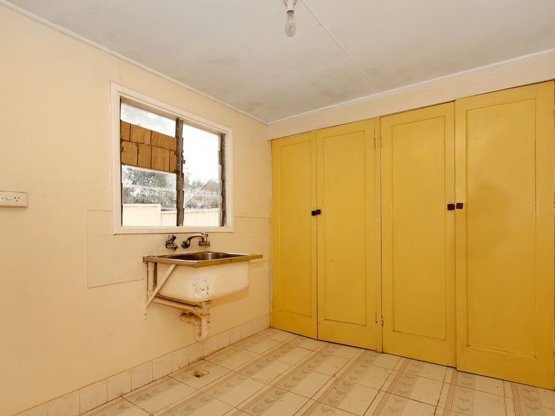 18 Richards Road, High Wycombe WA 6057