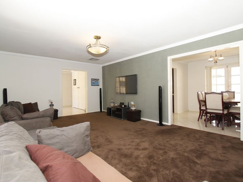 6 Peter Road, High Wycombe WA 6057