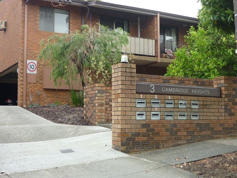 9/3 Cambridge Street, Maylands WA 6051
