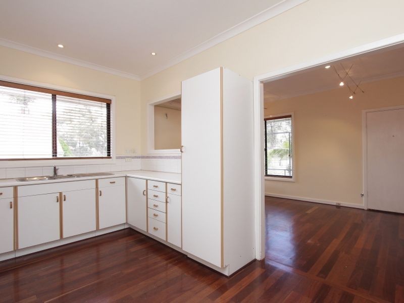 72 Sebastian Crescent, Coolbellup WA 6163