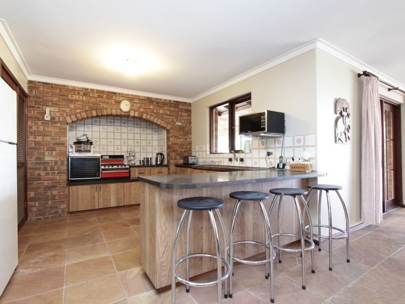 4620 Richardson Road, Stoneville WA 6081