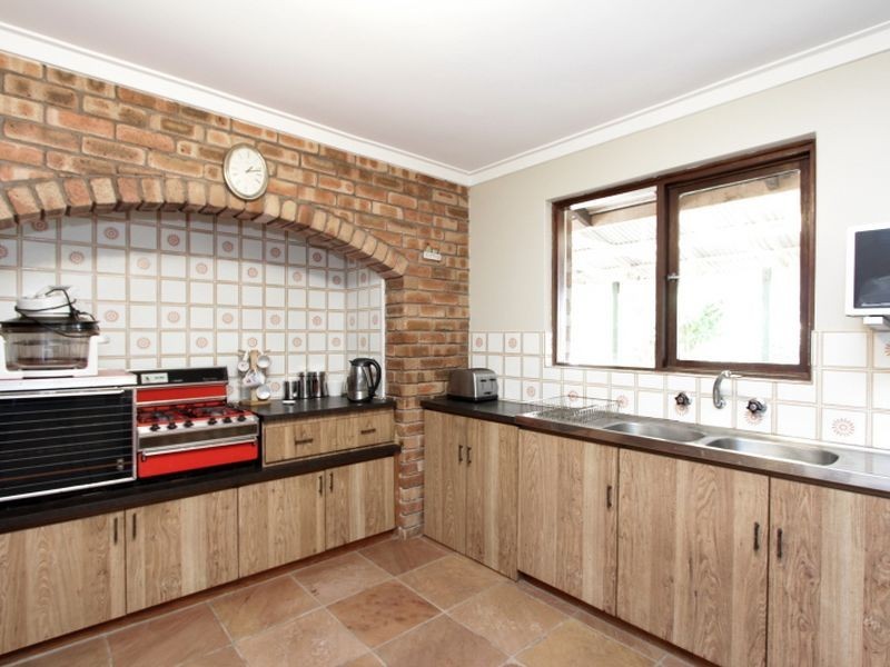 4620 Richardson Road, Stoneville WA 6081