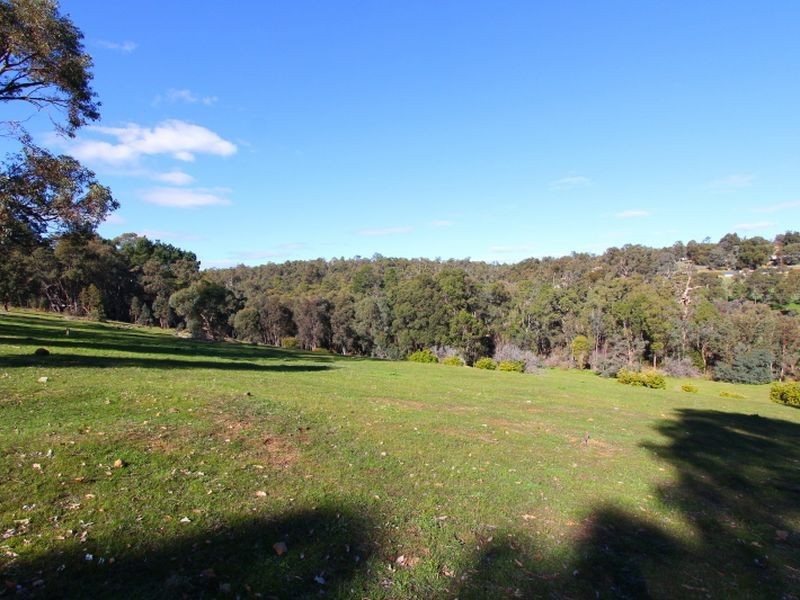 4620 Richardson Road, Stoneville WA 6081