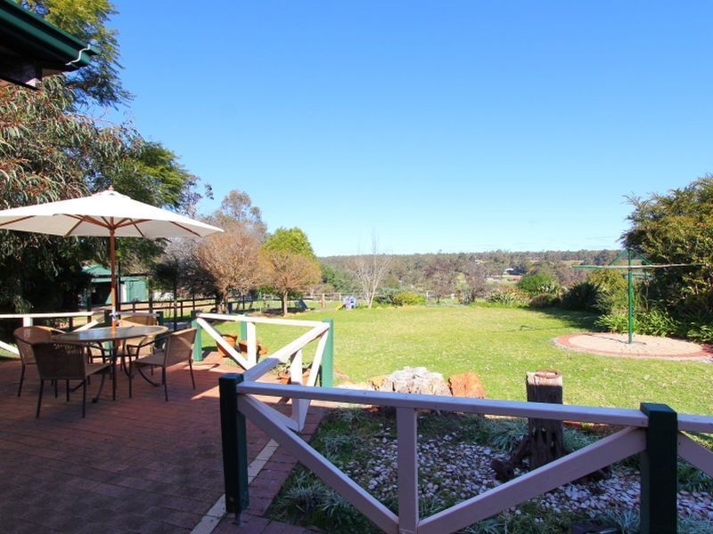 4620 Richardson Road, Stoneville WA 6081