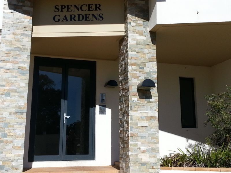 35/17 Southdown Place, Thornlie WA 6108