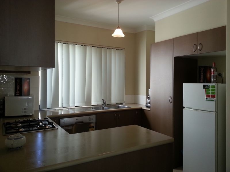 35/17 Southdown Place, Thornlie WA 6108